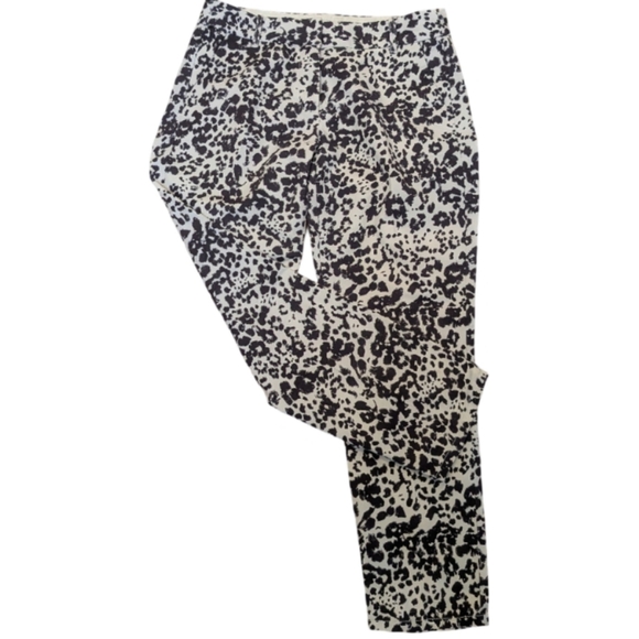 J.Crew Favorite Fit Animal Print Pants Size 4 - Black & White Leopard - Picture 5 of 13